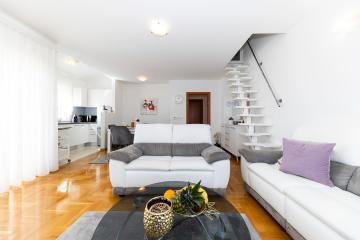 Modern apartment Zadar - Višnjik sport center area