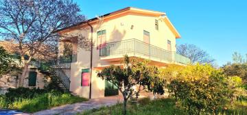 Mansion Adragna