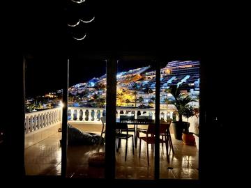 Luxury penthouse with breathtaking views and huge private terraces