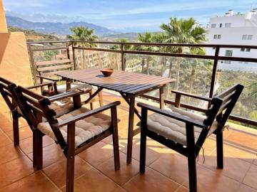 Calanova Seagolf, 2-bed, 2-bath apartment in beach/golf area