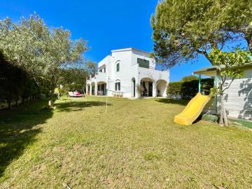 La Buganvilla - Air Conditioning - Private Garden 430M2- Free Parking