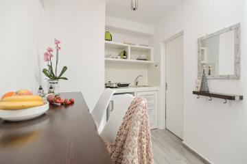 Venetian Suites III