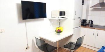 Ideal estudio en el centro con WIFI y parking