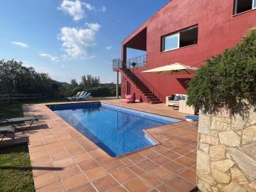 Cozy Villa in Begur with Swimming Pool