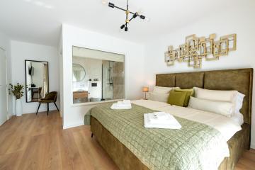 Apartvilla Zanna with sea view for 4 people