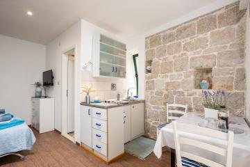 Apartment&Rooms Luma combine beach&old town