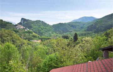Beautiful apartment in Bagni di Lucca with WiFi and 1 Bedrooms