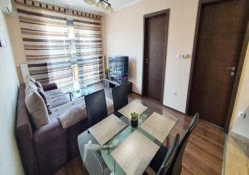 Central Holiday Apartment