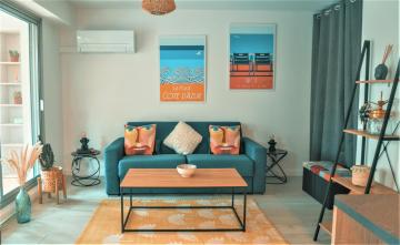Cosy studio Flat with Garden, Sea front & Parking