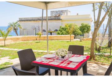 Casa vista mare roccia vasca idromassaggio m249