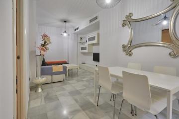 TWO BEDROOMS Leonor Dávalos
