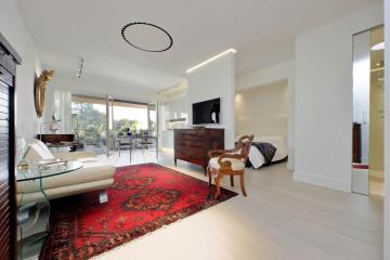 Luxury Aurelia Apartment with Swimming Pool