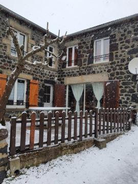 Charmante maison en pierre apparente