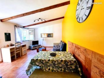 Gîte provençal tout confort avec jardin