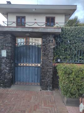 I capricci dell'etna 4 di Puglisi