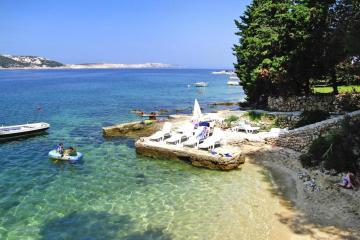 Apartment in house Srecko, Stara Novalja, on the beach