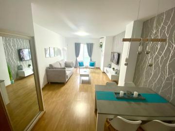 Modern 3 bedroom apartment in center of Denia