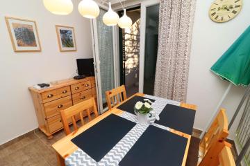 Apartments Trstenica