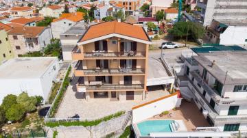 Apartments and Rooms Celija