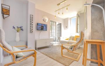 Stunning apartment in Hyres with 1 Bedrooms