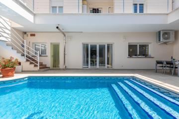 YourHouse Villa Marian