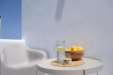 A@nAxos