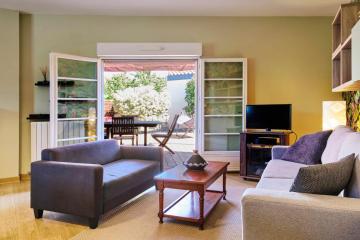 GuestReady - Spacious 3-Bdr Flat with private terrace and parking