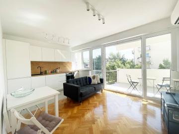 New apartment LOVRE with Balcony