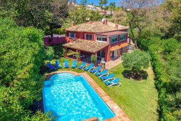 Villa Cuco by Villa Plus
