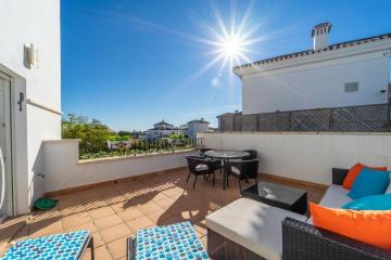 Penthouse with Large Terrace - SE731LT