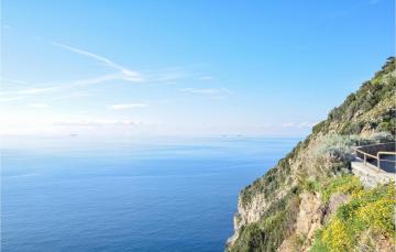 Stunning apartment in Nicotera Marina with WiFi and 2 Bedrooms
