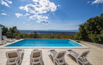 Stunning home in Crikvenica with 3 Bedrooms, WiFi and Outdoor swimming pool