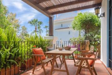 Beautiful Townhouse On The Golden Mile, Marbella