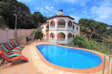 V&V LLORET-VILLA CHRISTINE, gran casa con piscina privada y vistas mar