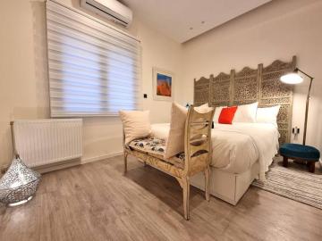 Cozy 1-Bedroom APT. Perfect for Exploring Athens.