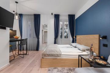 Deluxe Apartments ''In the Center''