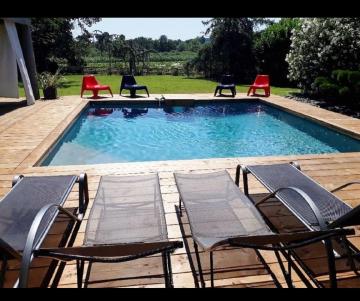 maison individuelle avec piscine, jolie vue, au calme