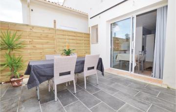 Awesome home in Aleria with WiFi