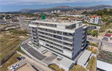 Awesome apartment in Split with WiFi and 2 Bedrooms