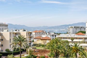 90m Near Beach With Sea View 2 Terraces!