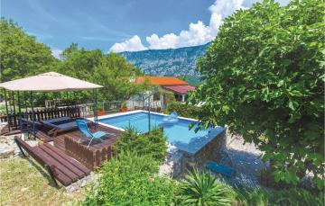 Amazing apartment in Drivenik with 2 Bedrooms, WiFi and Outdoor swimming pool