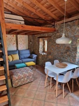 Agradable cabaña con aparcamiento gratuito.