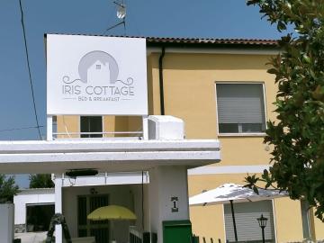 B&B IRIS COTTAGE