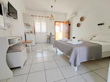 Emilia Apartments