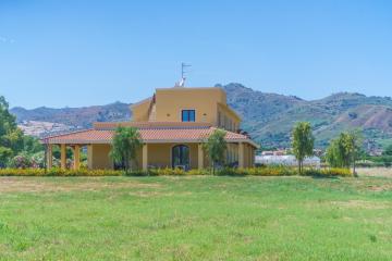 Minissale Farmhouse