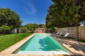 Villa Charita by BarbarHouse
