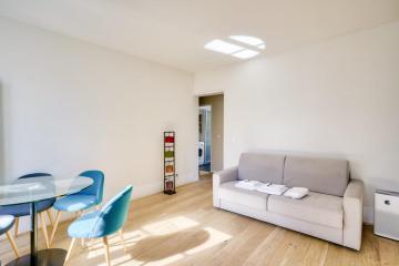 Charming apartment in the 16th district