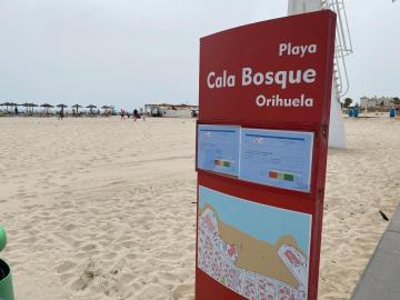 Orihuela Costa 2-bedroom 1-bath renovated vacation rental on La Zenia Beach
