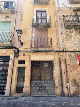 Acogedor apartamento con vistas a plaza Fórum.