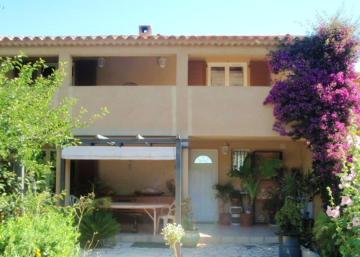 Maison de 3 chambres avec vue sur la mer jardin clos et wifi a Hyeres
